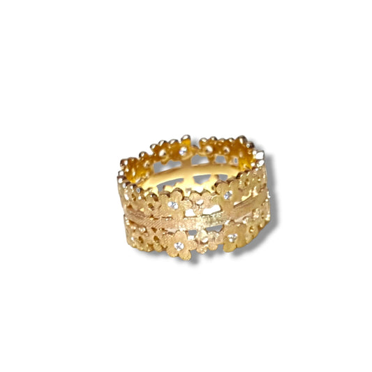 Botanical - Blossom frosted band ring diamond set