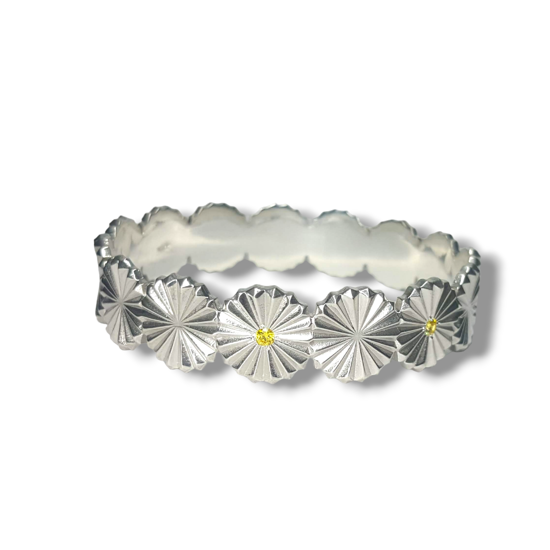 Botanical - Daisy Bangle